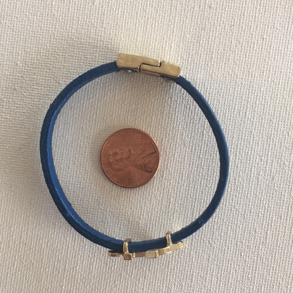 Anchor bracelet - Picture 2 of 3